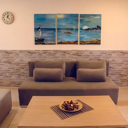 Verano Apartment *